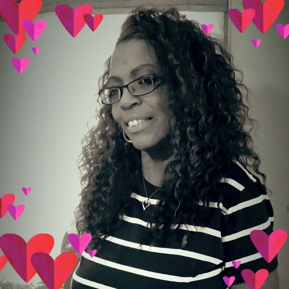 Meet your Posher, Karen - Picture 2 of 2